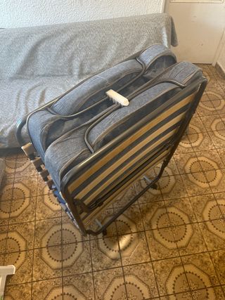 Cama plegable con somier y colchón