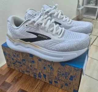 Zapatillas Brooks Ghost Max 2 Blancas/Grises