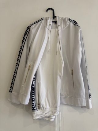 Chándal Armani Exchange comodo y elegante