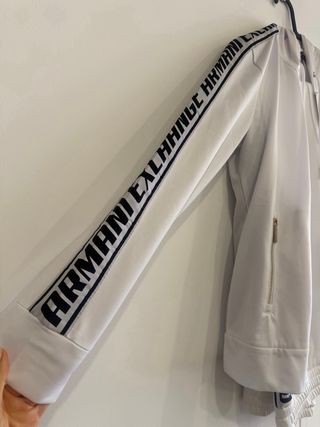 Chándal Armani Exchange comodo y elegante