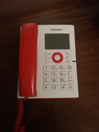 Teléfono Daewoo Blanco y Rojo