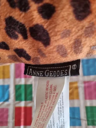 Muñeco bebé leopardo dormido. Anne Geddes