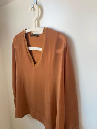 Blusa Zara mostaza cuello pico