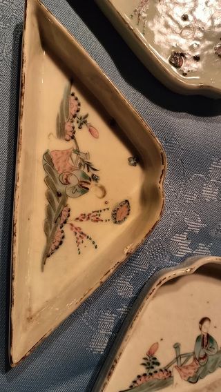 4 ciotole triangolari antiche