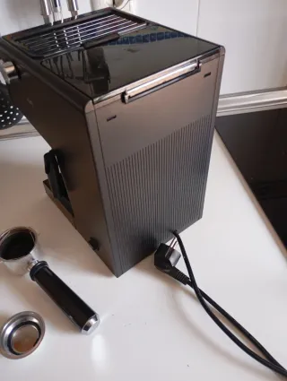 Cafetera Espresso DeLonghi ECP31.21 Negra