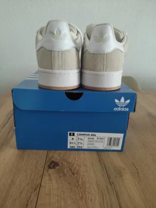 Zapatillas Adidas Campus 00s Beige y Blancas