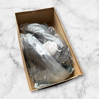 Zapatos Unisa grises con volantes