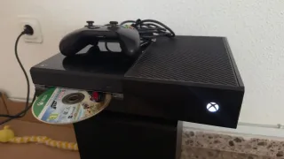 Xbox One Nera + Controller + Gioco Forza Horizon 5