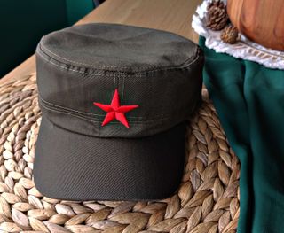 gorra cubana estilo militar