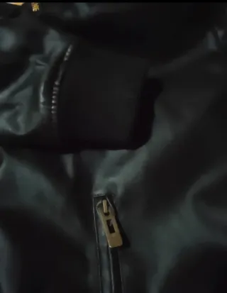 Cazadora Aviador Negra con Parches