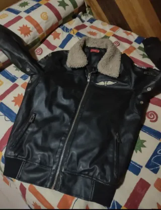 Cazadora Aviador Negra con Parches