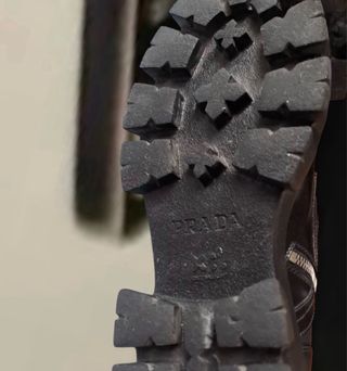 Stivaletti Prada Pelle Neri.Regalo non gradito