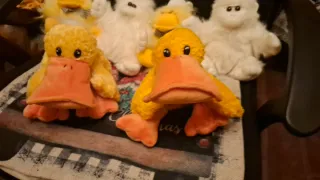 Lote Peluches 2 Patitos, 2 Gorilas y 2 Pollitos