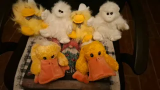 Lote Peluches 2 Patitos, 2 Gorilas y 2 Pollitos