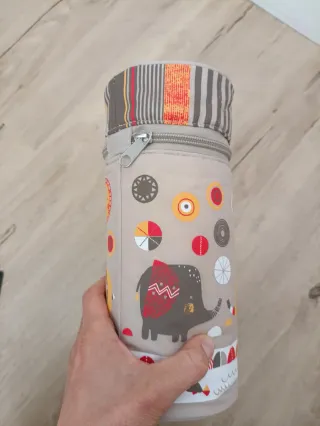 Biberón de cristal con tapa rosa