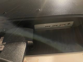 Pantalla Acer Negra y Roja