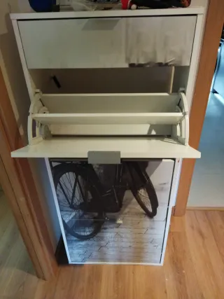 Zapatero con diseño de bicicleta