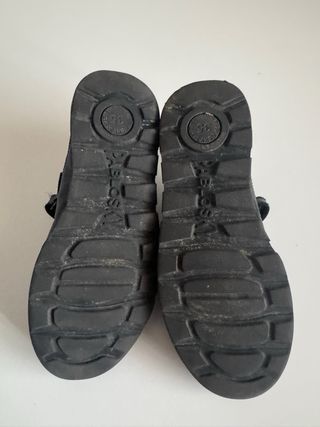 PABLOSKY Talla 35 Casi Nuevos. COLEGIALES