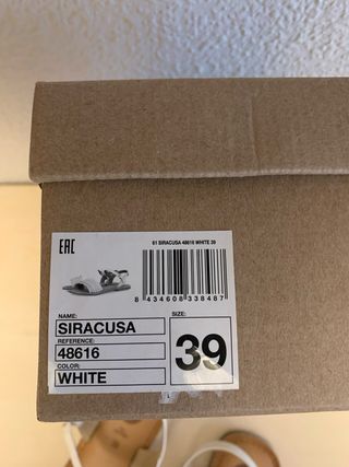 Sandalias blancas de piel talla 39 Gioseppo nuevas