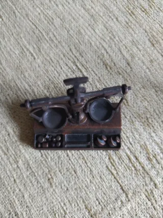 8 Sacapuntas Antiguos Metal