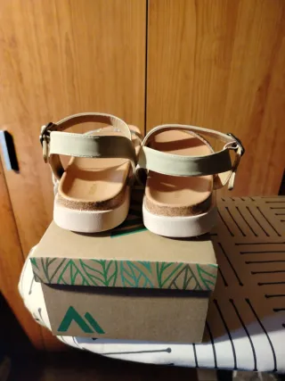 Sandalias mujer talla 40 beige nuevas