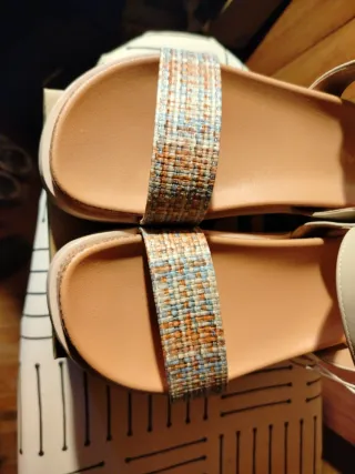 Sandalias mujer talla 40 beige nuevas