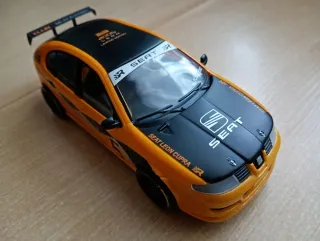 Lote de coches Scalextric y Ninco