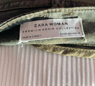 Pantalón cargo camuflaje mujer