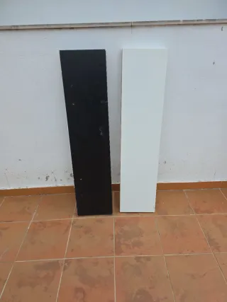 Balda negra y blanca ikea