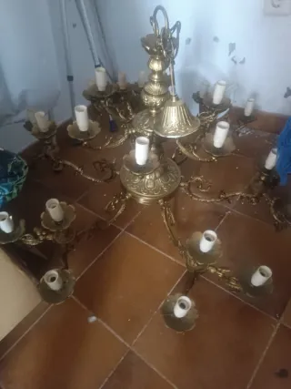 Lámpara de bronce estilo clásico