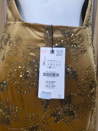 Vestido Terciopelo Dorado Zara
