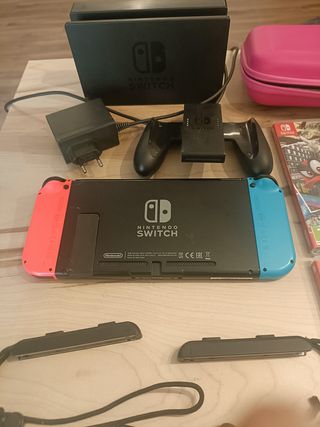 Nintendo Switch con 6 juegos