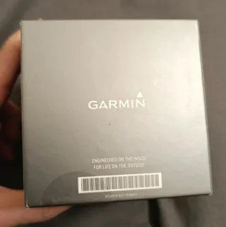 Caja y manuales Garmin Fenix 7 Solar