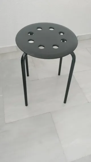 Taburete Ikea Negro
