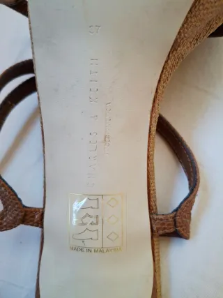 Sandalias Tacón ZARA / CHARLES & KEITH (2 Pares)