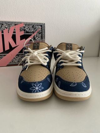 Travis Scott x Nike SB Dunk Low “ Cactus Jack”