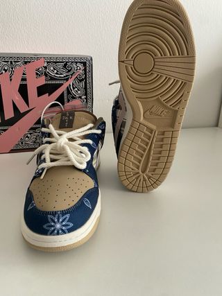 Travis Scott x Nike SB Dunk Low “ Cactus Jack”