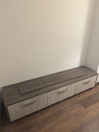 Mueble salón con estantería madera