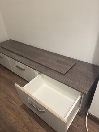 Mueble salón con estantería madera