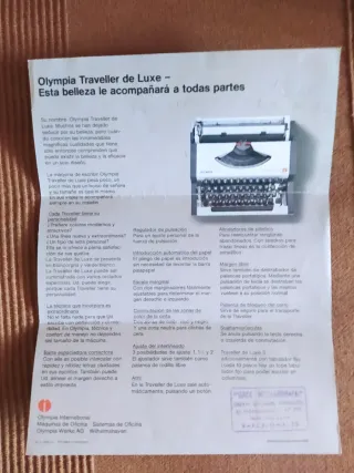 Máquina de escribir Olympia Traveller de Luxe