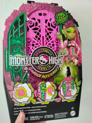 Monster High Venus McFlytrap Skulltimate Secrets