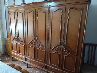 Conjunto Muebles Habitación: Armario, Mesitas...