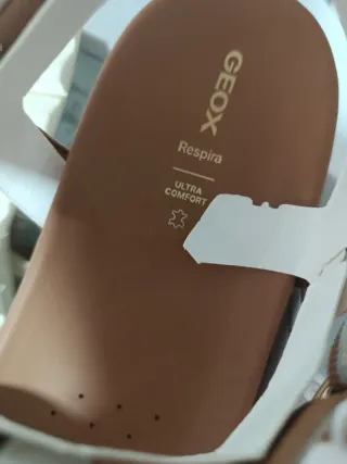 Sandalias Geox Beige Mujer