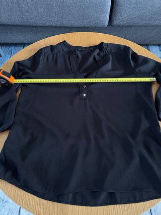 Conjunto Zara: Blusa Negra y Pantalón Estampado