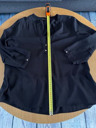 Conjunto Zara: Blusa Negra y Pantalón Estampado