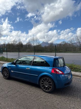 Renault Megane RS F1 team