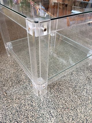Mesa auxiliar  en Metacrilato y Cristal