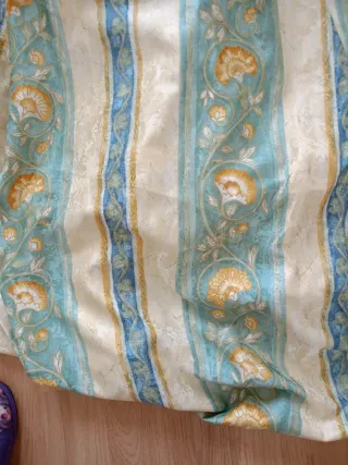 2 Tende in tessuto con stampa floreale e ganci a clip