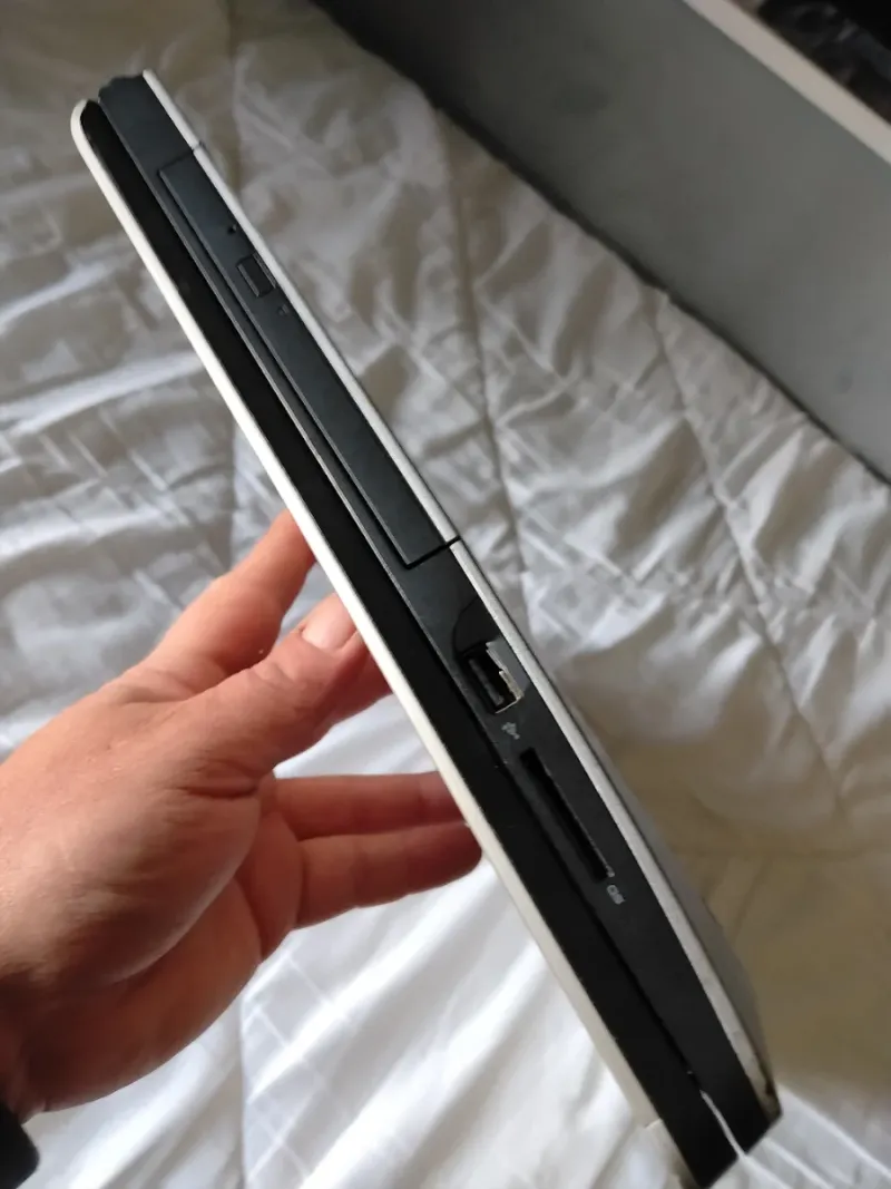 Portátil Dell P26E (para piezas) afbeelding 3