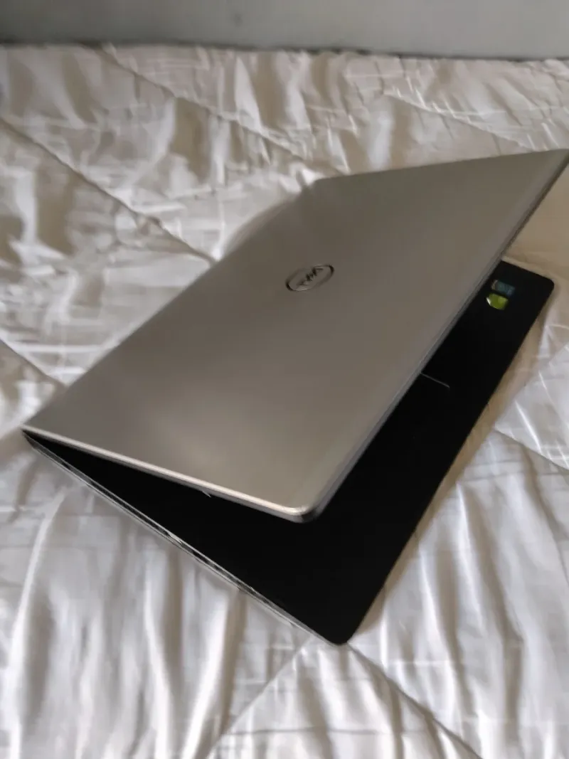 Portátil Dell P26E (para piezas) afbeelding 5